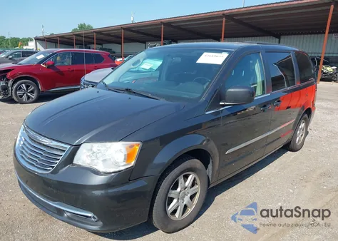2011 Chrysler Town & Country Touring z USA, uszkodzony, nr VIN 2A4RR5DG6BR677168